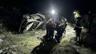Kütahya'da Trafik Kazası: 3 Yaralı