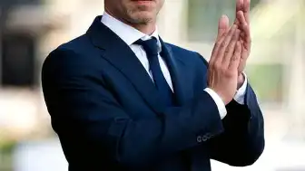 Peter Magyar Macaristan'da Başbakan Oldu