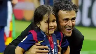 PSG Teknik Direktörü Luis Enrique'nin Kızı X. Anıldı
