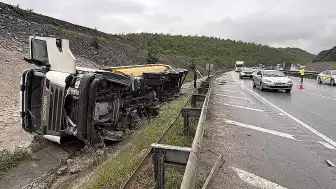 Samsun'da Zincirleme Kaza: 2 Sürücü Yaralandı