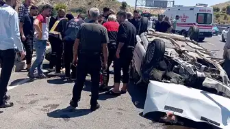 Şanlıurfa Çevre Yolu'nda Trafik Kazası: 5 Kişilik Aile Yaralandı