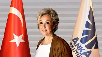 Şengül Hablemitoğlu'ndan Siyasetçilerin Yaşına Eleştiri: 'Yönetenlerin Yaşı 90'