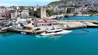 Sinop'ta Su Alan Lüks Yatın Zararı Havadan Görüntülendi