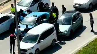 Taksiciyi rehin alıp polisle çatışan şahıs yakalandı