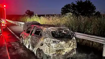 Tekirdağ'da Seyir Halindeki Otomobil Alev Aldı