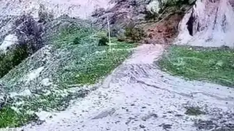 Tokat'ta Toprak Kayması Güvenlik Kamerasına Yansıdı