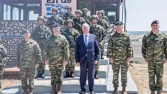 Yunanistan Cumhurbaşkanı Tasulas, Türkiye Sınır Karakolunda Geceledi