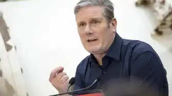 ABD Başkanı Trump'tan İngiltere Başbakanı Starmer Hakkında Açıklama: "Keir Starmer, Birleşik Krallık Başbakanlığı görevinden istifa edecek."