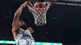 Basketbol Süper Ligi Final Serisi: Fenerbahçe, Beşiktaş'ı Deplasmanda Mağlup Ederek Seride 2-1 Öne Geçti