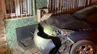 Bursa'da Alkollü Sürücü Doğalgaz Kutusunu Patlattı, Mahalle Sakinleri Tahliye Edildi