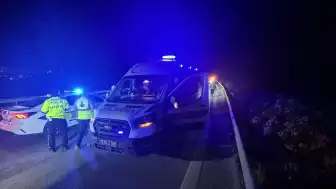 Bursa'da Otoyolda Tır ve Cipin Çarptığı Yaya Yaşamını Yitirdi