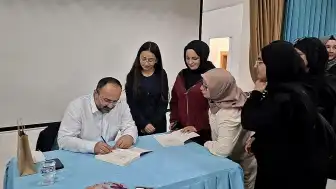 Çorum İl Milli Eğitim Müdürlüğü Organizasyonuyla Yazar Taha Kılınç Öğrencilerle Buluştu