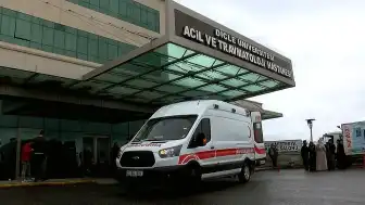 Diyarbakır'da Traktör Kazası: 3 Yaşındaki Çocuk Hayatını Kaybetti