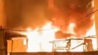 İstanbul'da Depoda Başlayan Yangın 3 Binaya Sıçradı