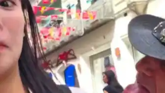 İstiklal Caddesi'nde Japon Yayıncıya Taciz: Esnaf ile Şahıs Arasında Gerginlik