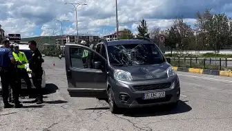 Kars'ta Trafik Kazası: 80 Yaşındaki Yaya Ağır Yaralandı