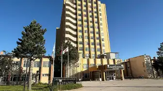 Sivas'ta Baltalı Saldırı: 3 Yaralı, Şüpheli Gözaltında