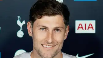 Tottenham, Ben Davies ile Sözleşme Yeniledi