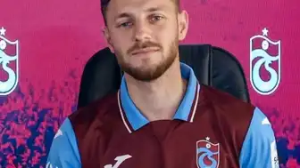 Trabzonsporlu Futbolcu Mustafa Eskihellaç'ın Kariyeri ve Biyografisi