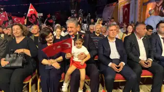 Adana'da 15 Temmuz Demokrasi ve Birlik Günü kapsamında demokrasi nöbeti tutuldu