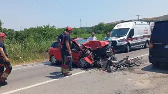 Balıkesir Erdek'te İki Otomobil Çarpıştı: 1 Ölü, 2 Yaralı