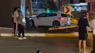 Beylikdüzü'nde Silahlı Saldırı Sonrası Trafik Kazası: Bir Kişi Hayatını Kaybetti