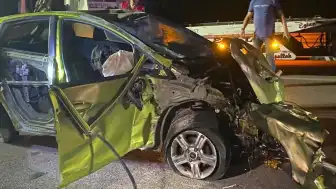 Çanakkale Ezine'de Trafik Kazası: Otomobil Sürücüsü Yaşamını Yitirdi