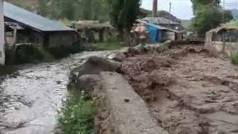 Erzurum Oltu Çatak Mahallesi'nde Sel: Dümbüllü Deresi Taştı