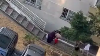 Kağıthane'de 9. Kattan Düşen 1,5 Yaşındaki Çocuk Hayatını Kaybetti