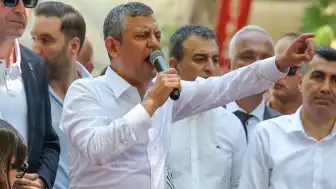 Özgür Özel Adana'da Konuştu: 'Partimizi Geri Alacak Bir Yol Bulacağız veya Yeni Bir Yol Açacağız'