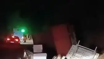 Sakarya Hendek'te Kamyonet Devrildi: 1 Ölü, 1 Yaralı