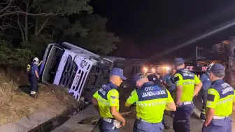 Tekirdağ Çorlu'da TIR Devrildi: 1 Ölü