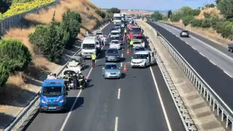 Tekirdağ-İstanbul Kara Yolunda 7 Aracın Karıştığı Zincirleme Kaza: 1 Yaralı