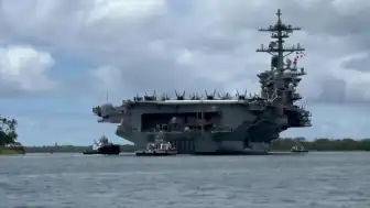 ABD Uçak Gemisi USS Abraham Lincoln'da Yaşam Şartları Tartışma Yarattı