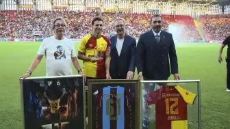 İsmail Köybaşı'nın Jübile Maçında Göztepe ve Trabzonspor Sahaya Çıktı