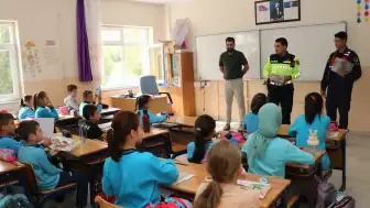 Bayburt'ta Öğrencilere Trafik Güvenliği Eğitimi Verildi