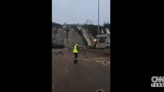 İstanbul'da Sağanak Yağış: 3. Köprü'de "Şelale" Manzaraları Oluştu