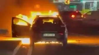 Kağıthane'de Seyir Halindeki Otomobil Alev Aldı