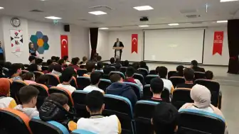 Kilis Emniyet Müdürü Bağrıaçık'tan Öğrencilere Dijital Tehdit Uyarısı