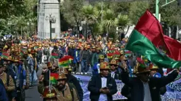 Bolivya'da binlerce madenci başkentte toplandı: Başkanın istifası talep ediliyor