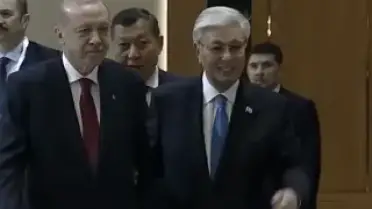 Erdoğan, Kazakistan'da Resmi Törenle Karşılandı