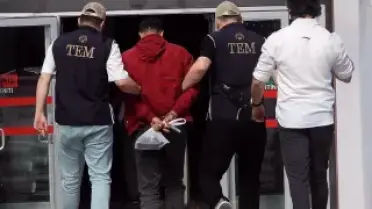 Eskişehir'de Kırmızı Bültenle Aranan Yabancı Uyruklu Şahıs Tutuklandı