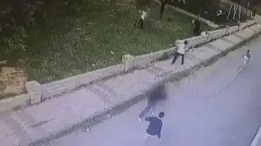 İstanbul'da 15 Yaşındaki Çocuk Bıçaklanarak Öldürüldü