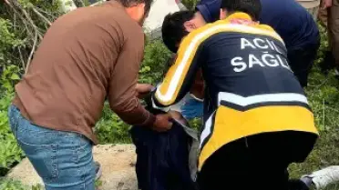 Şemdinli'de minibüs kazası: 3 yaralı