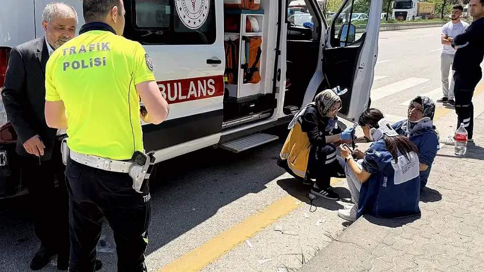 Ankara-Çubuk Yolu'nda Zincirleme Kaza: 3 Yaralı