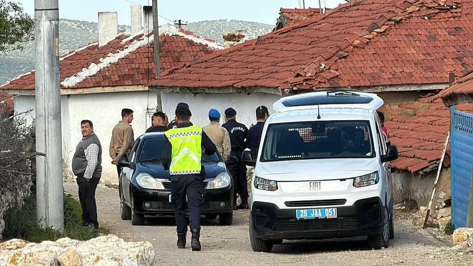 Arazi Anlaşmazlığında Tüfekle Amcasını Öldürüp Kuzenini Yaralayan Şüpheli Gözaltına Alındı