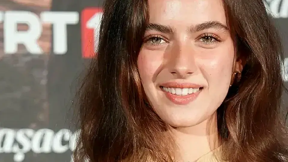 Ava Yaman'dan Yeni Proje: "Dokunmadan Aşk" Filmi Geliyor