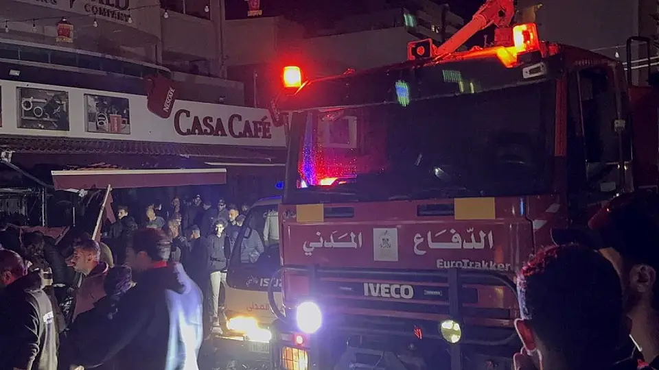 İsrail'in Lübnan'daki Sağlık Merkezine Saldırısı: 6 Kişi Hayatını Kaybetti