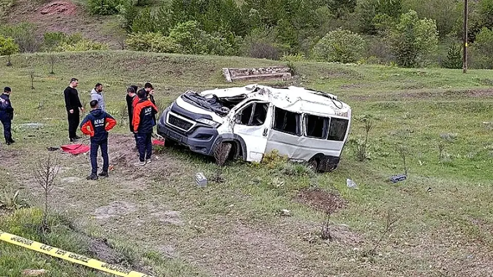 Yozgat'ta Öğrenci Servisi Devrildi: 2 Öğrenci ve Sürücü Hayatını Kaybetti, 7 Yaralı