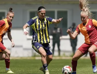 Galatasaray, Fenerbahçe'yi 3-2 Mağlup Etti